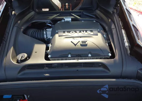 2025 Lotus Emira V6 z USA, uszkodzony, nr VIN SCCLEJAX0SHA10923